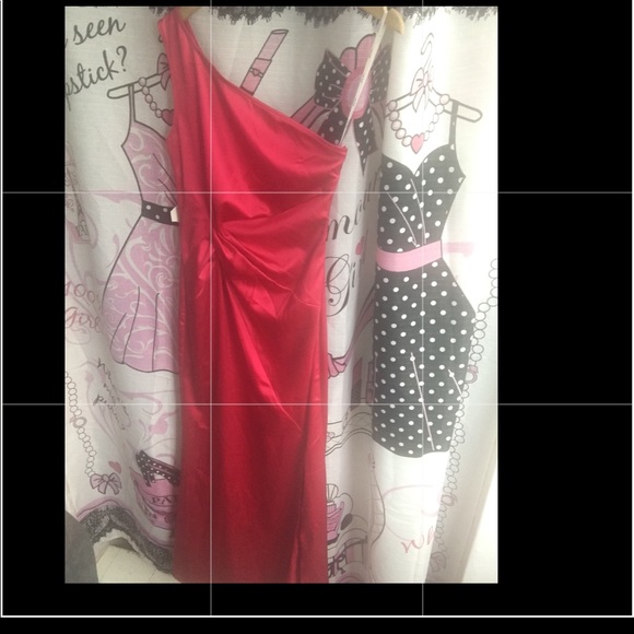 Dresses & Skirts - Women long evening red dress